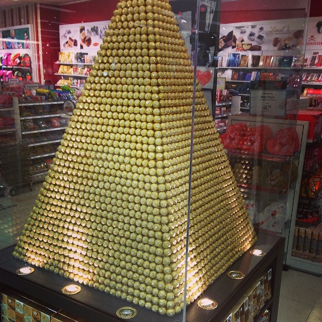 Spot Karstadt Reiseburo Trier